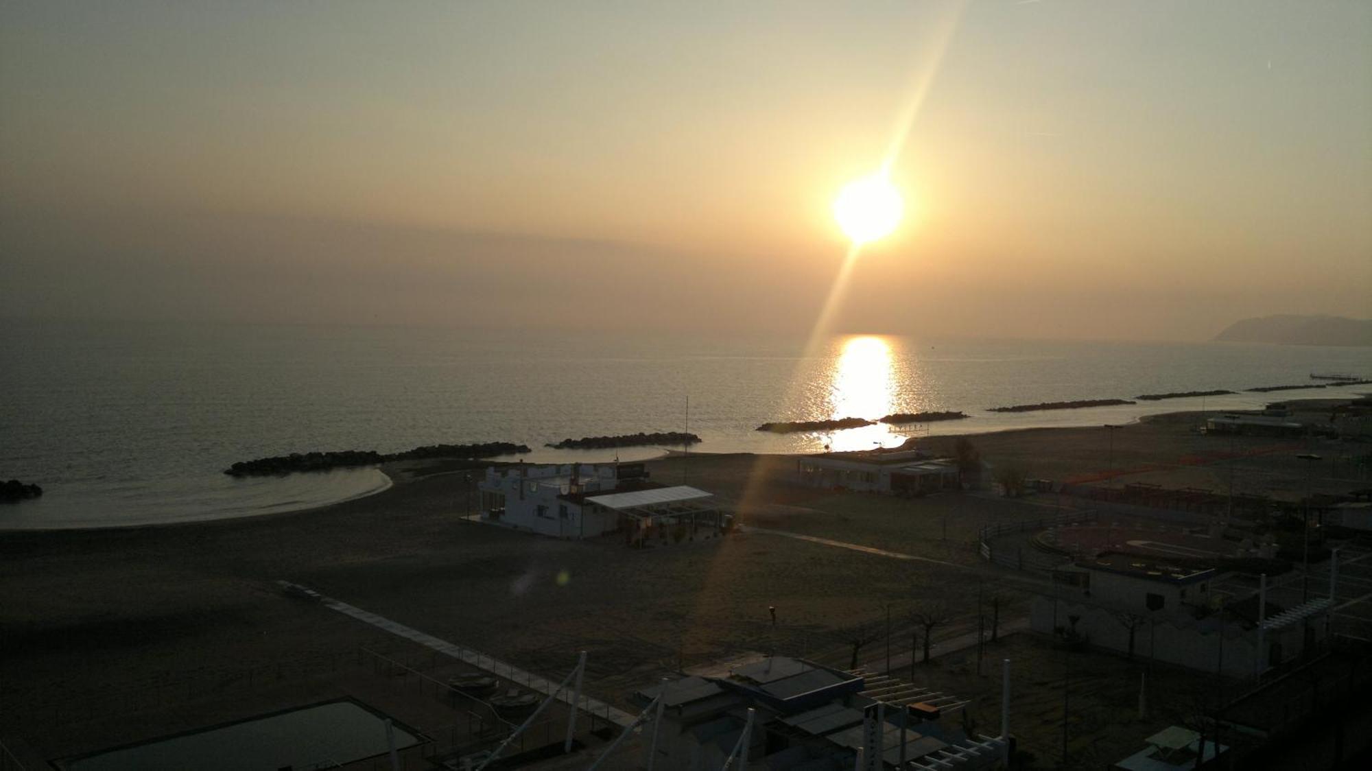 Hotel Touring Misano Adriatico Εξωτερικό φωτογραφία