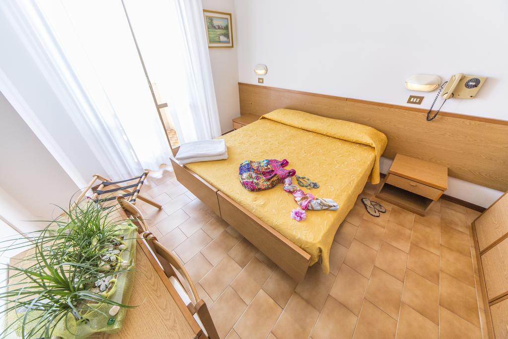 Hotel Touring Misano Adriatico Εξωτερικό φωτογραφία